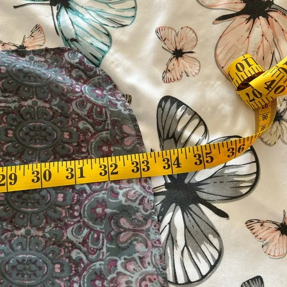 Chic Paisley Sleeveless Dress - Picture 4 of 4